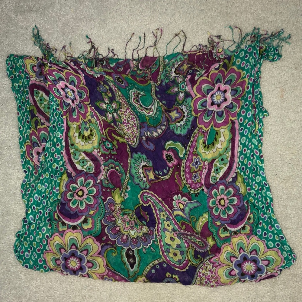 Patterned scarf—VERA BRADLEY